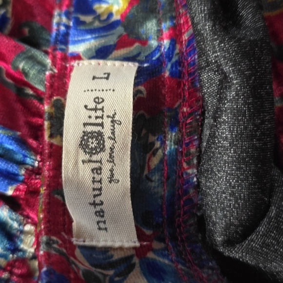 FINAL PRICE! Natural Life velvet tiered maxi dress L/XL deep red w/blue flowers - Picture 4 of 7